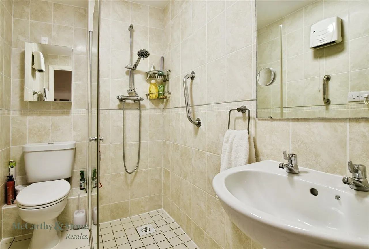 Wilmslow Road, Handforth, SK9, photo 13