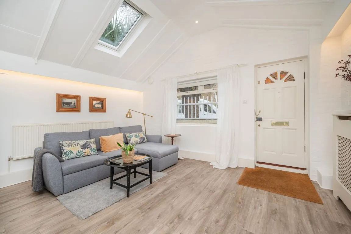 The Avenue, W4, photo 4