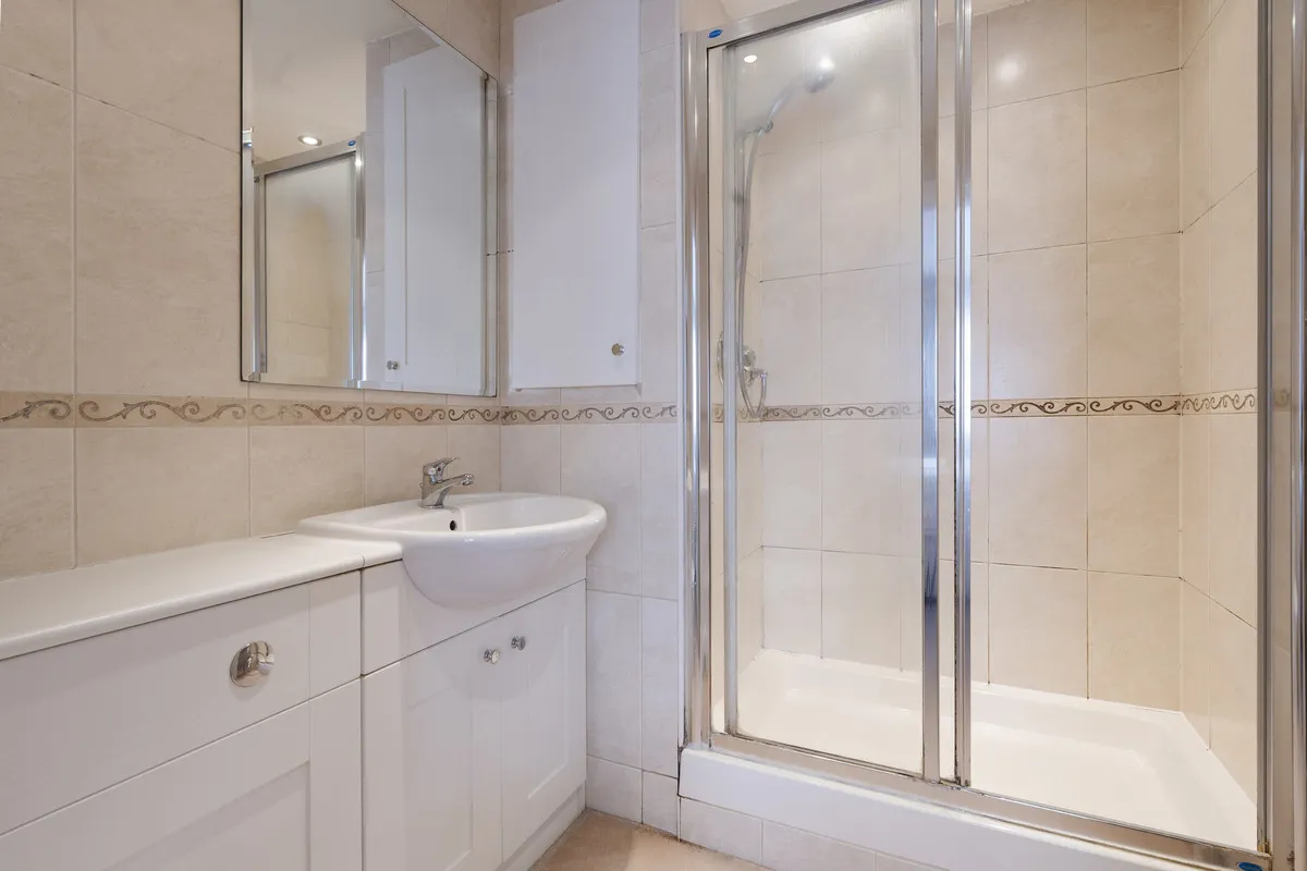 Upminster, RM14, photo 10