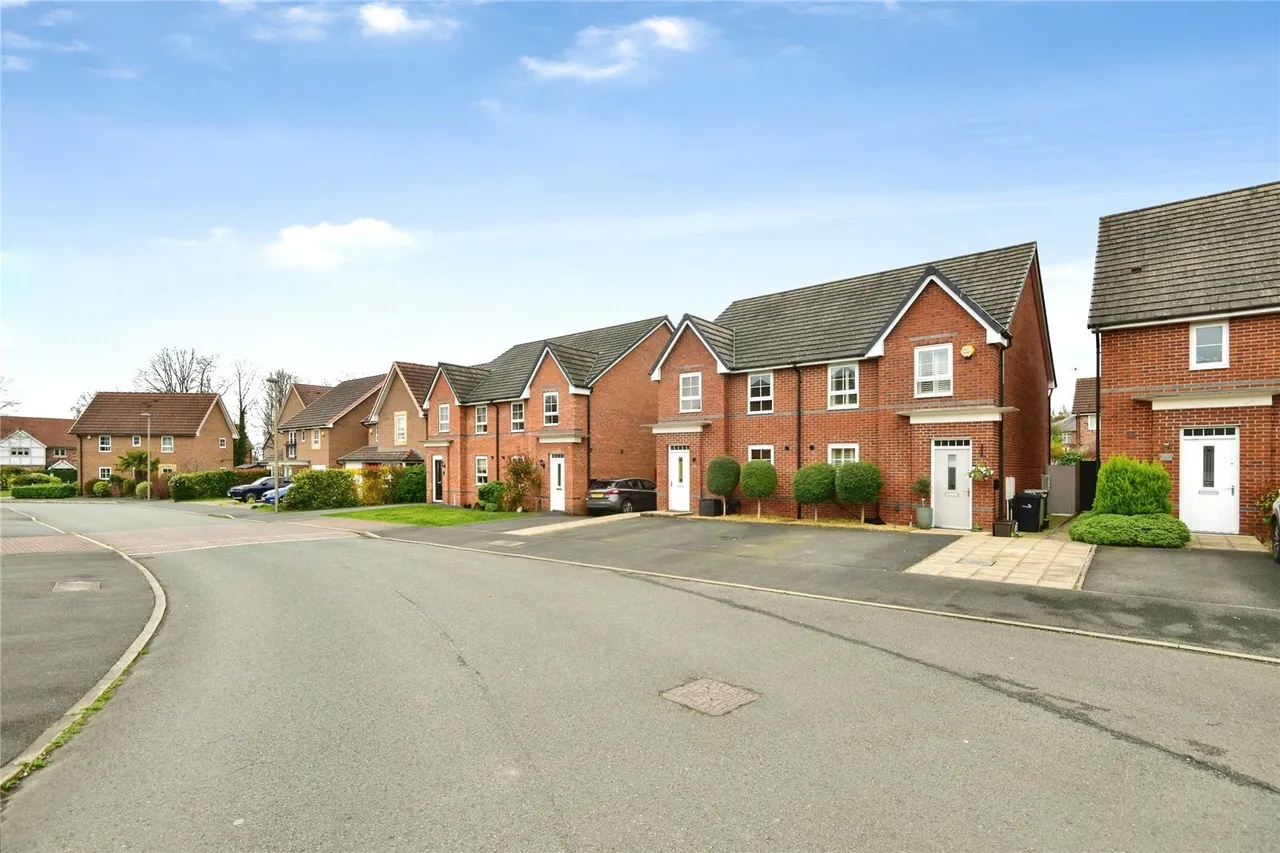 Patrons Drive, Elworth, Sandbach, Cheshire, CW11, photo 26
