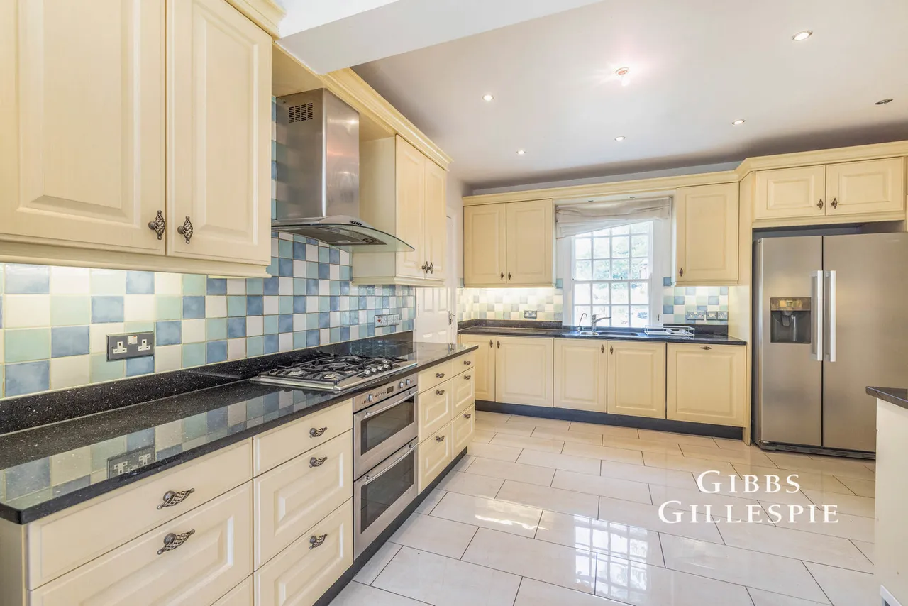 Wolsey Road, Northwood Fees Apply, HA6, photo 2