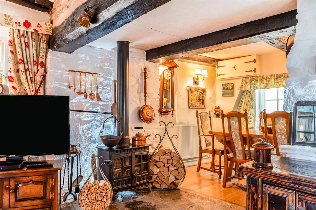 Main Street, Offenham, WR11, photo 6
