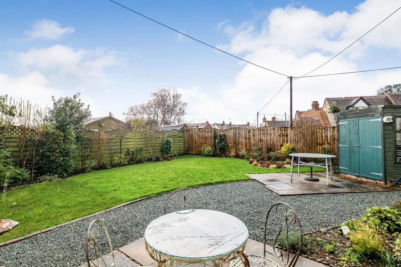 Main Street, Offenham, WR11, photo 18