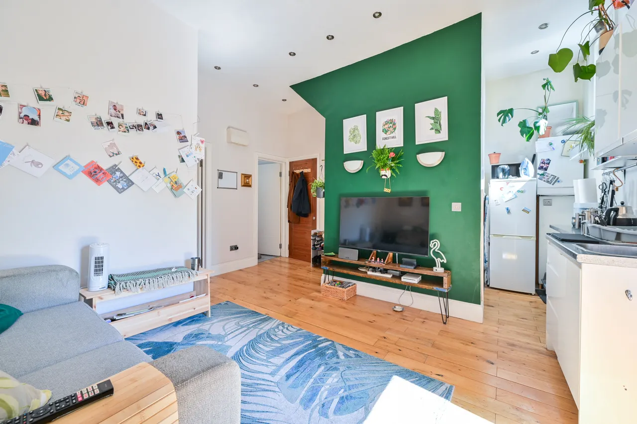 2 bed flat for sale — Flat 1, 13 Dartmouth Road, London