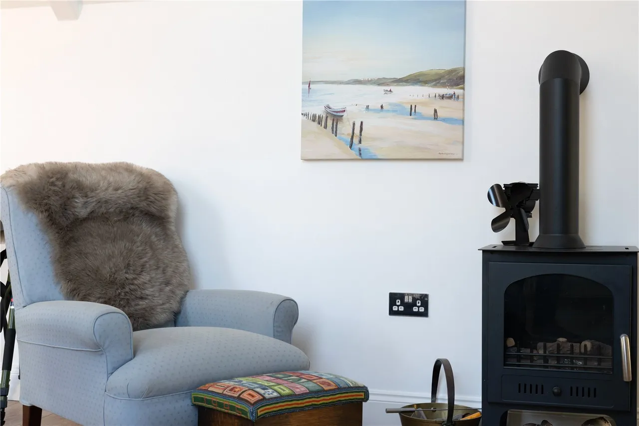 Station Road, Hampton, London, TW12 2AX, photo 7