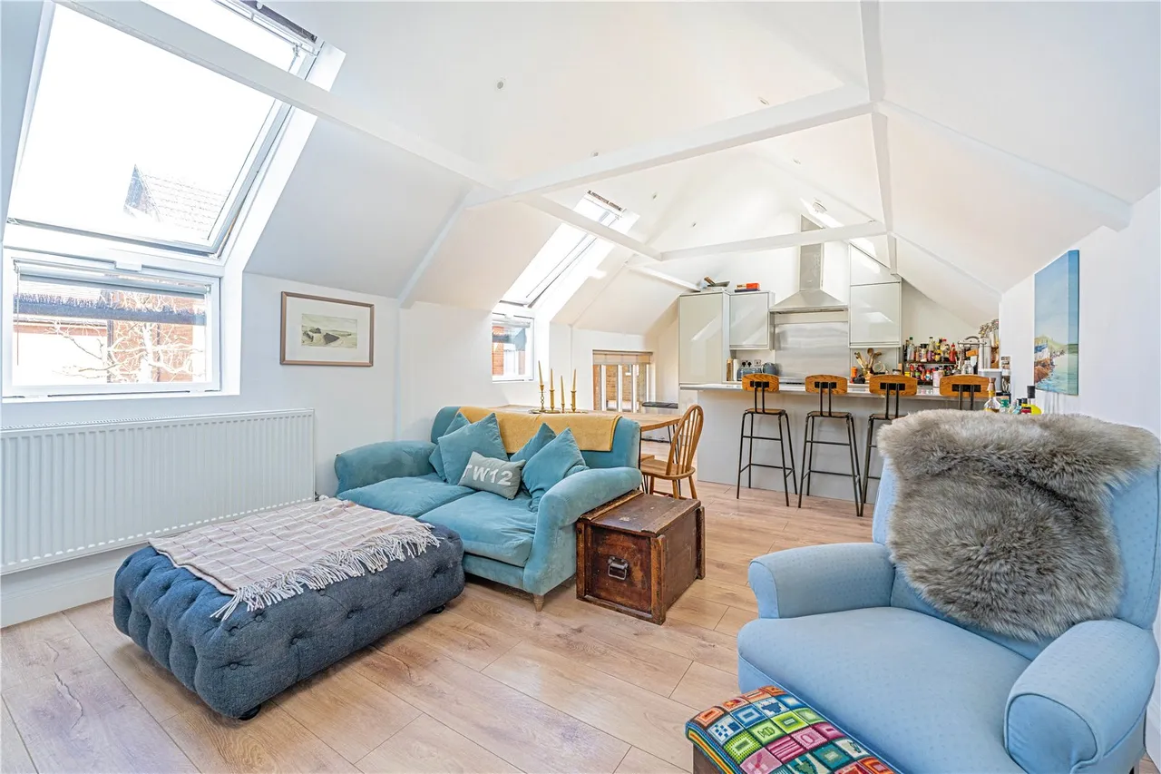 Station Road, Hampton, London, TW12 2AX, photo 6