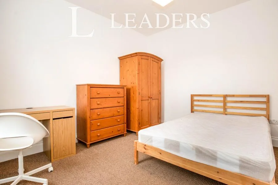 5 bed house to rent, Adams Avenue, Northampton, NN1