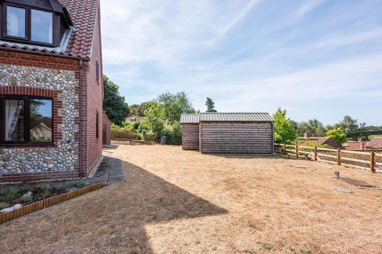 Detached Family Home in Edgefield, photo 17