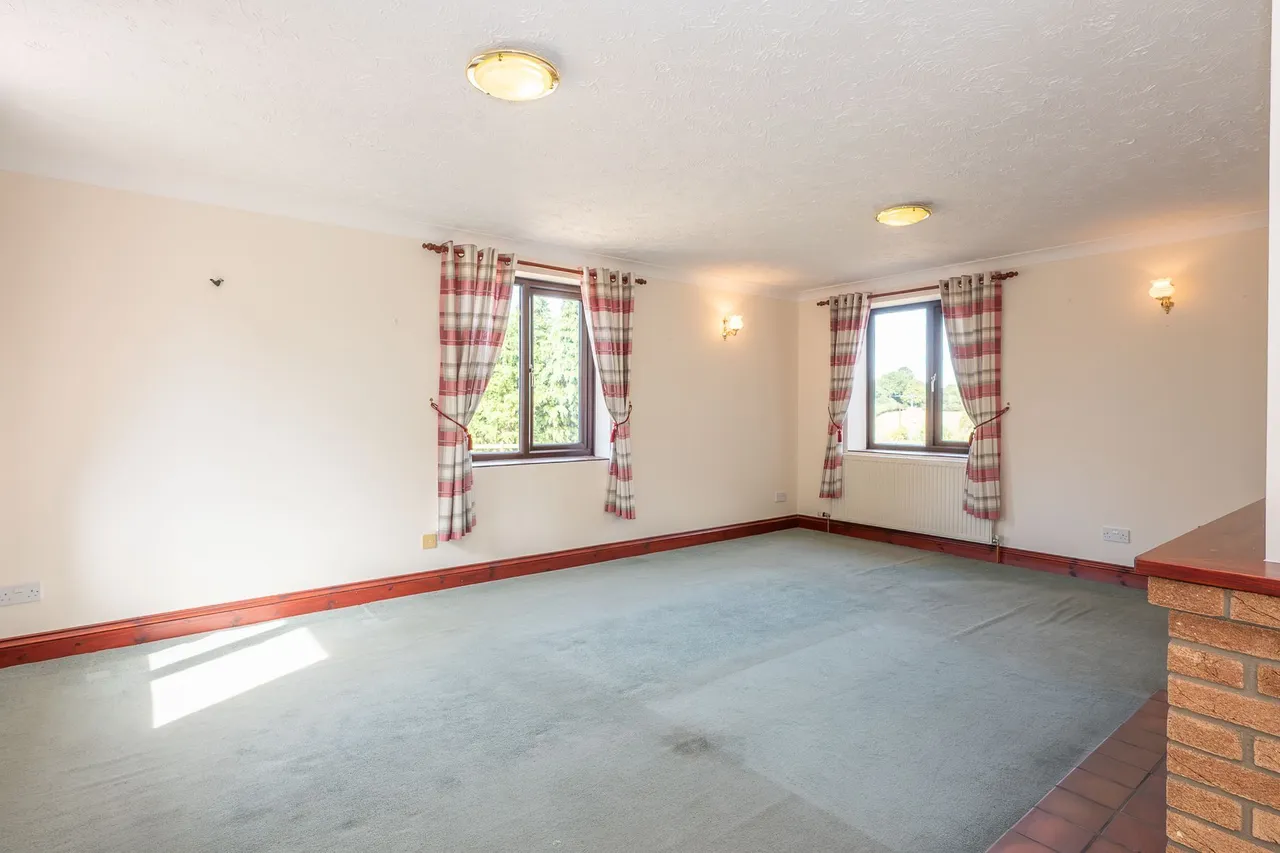 Detached Family Home in Edgefield, photo 9