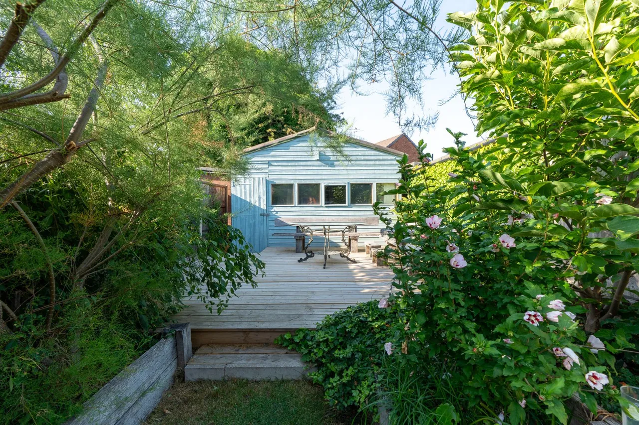 Almond Road, Burnham, SL1, photo 13