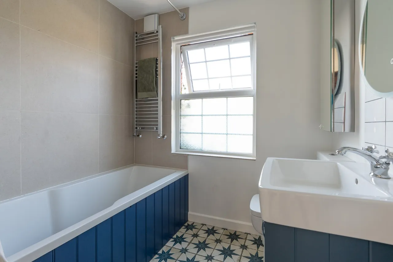 Almond Road, Burnham, SL1, photo 10