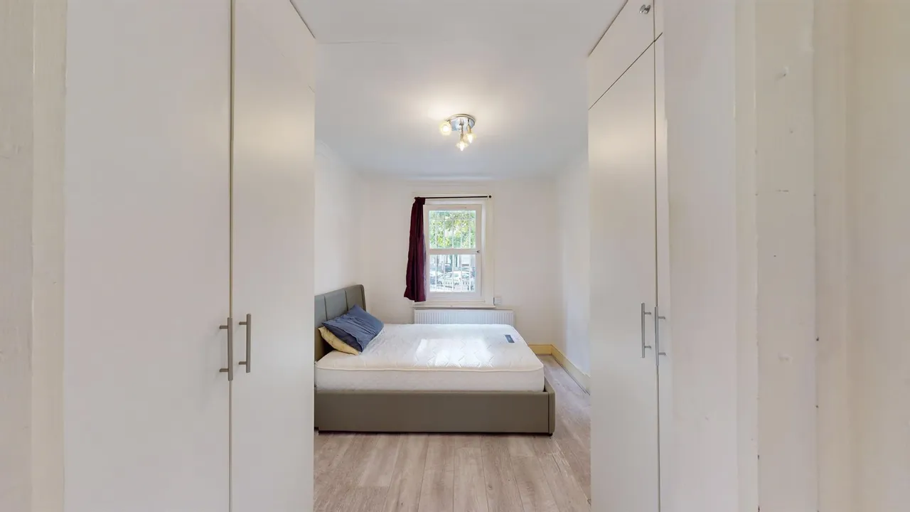 Warwick Road, London, SW5, photo 12