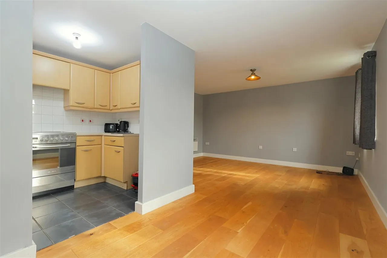 Arthur Street, Stanningley, LS28, photo 5