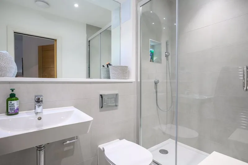 Bridge Street, Walton-On-Thames KT12 1AL, photo 7
