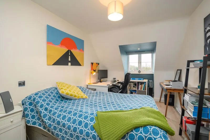 Bridge Street, Walton-On-Thames KT12 1AL, photo 6