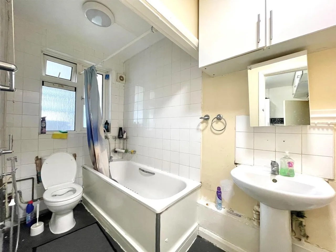 Sutton Road, London, E17, photo 11