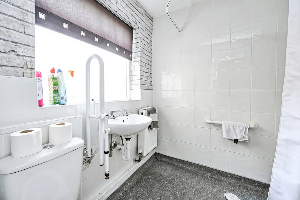 Worthing Street, Brighton-le-Sands, L22, photo 9