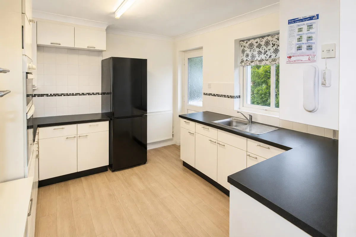 Rosemary Crescent, Essex, Tiptree, CO5 0TA, photo 3