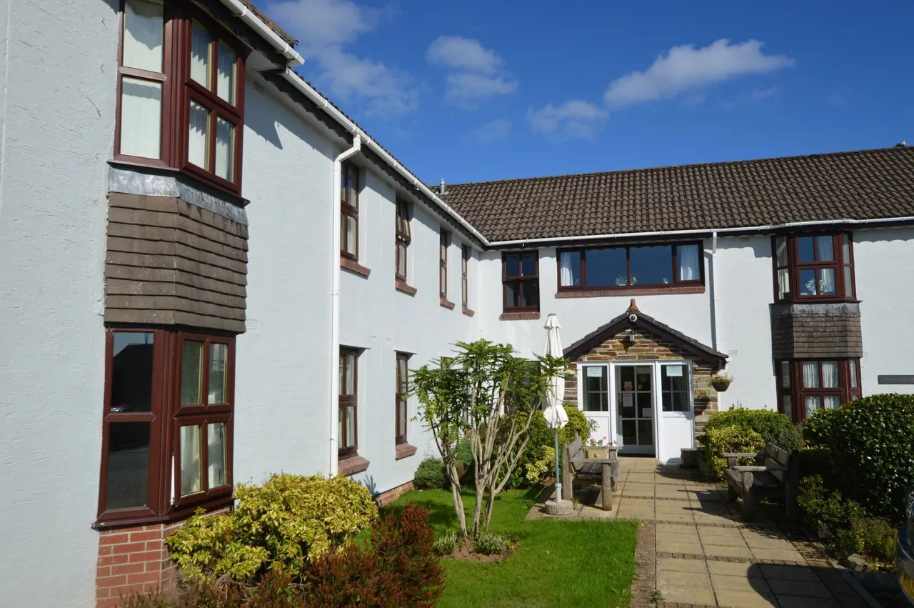 1 bed property for sale — Chisholme Close, St. Austell, Cornwall, PL25