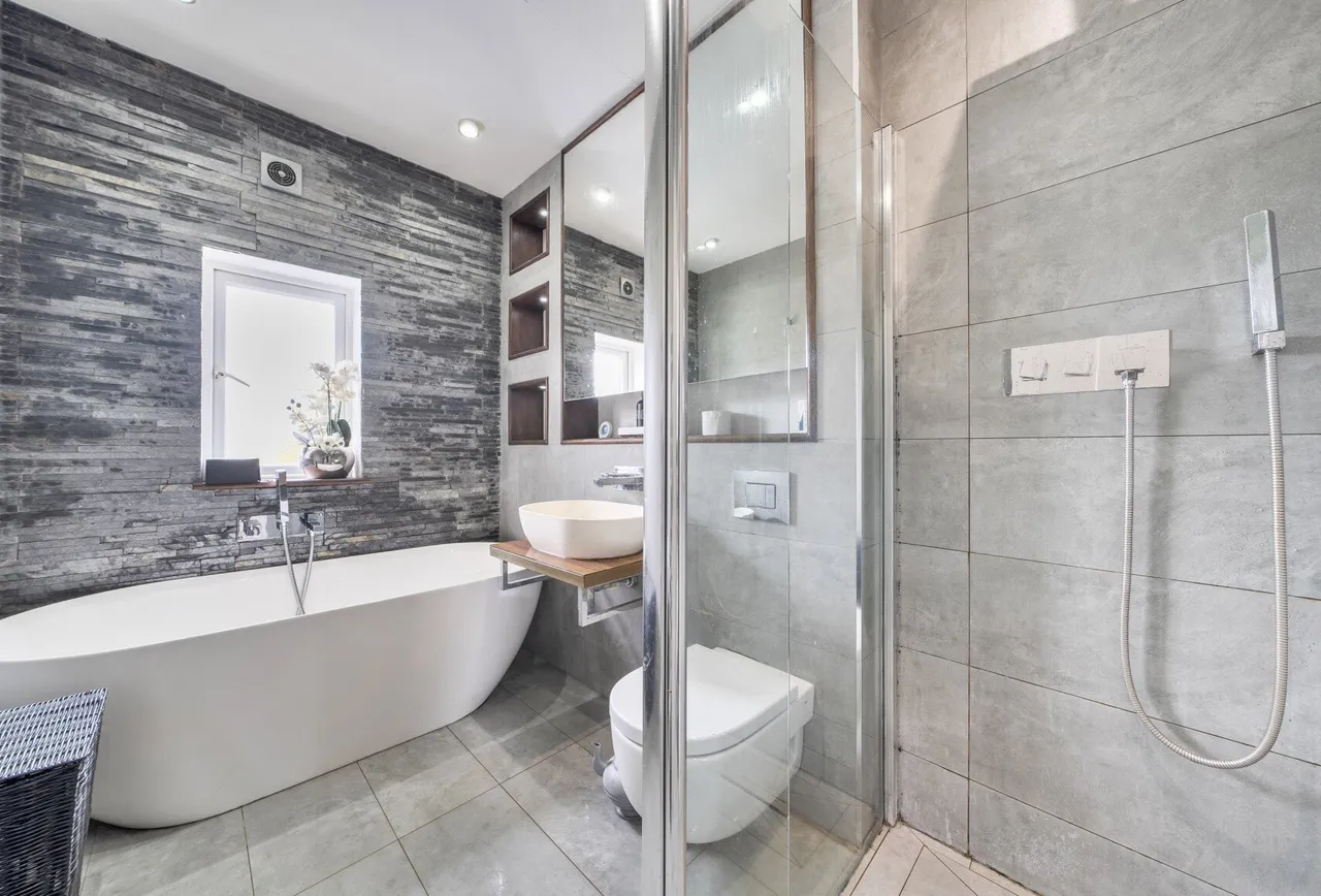 Havering Road, Romford, RM1 4QU, photo 3