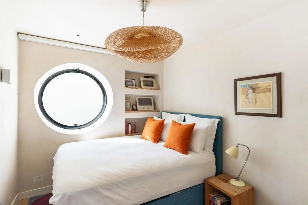 Blythe Road, London, W14, photo 16