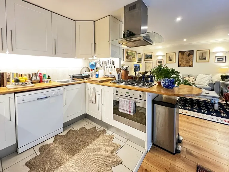 Macroom Road, Maida Vale, W9 3HY, photo 3