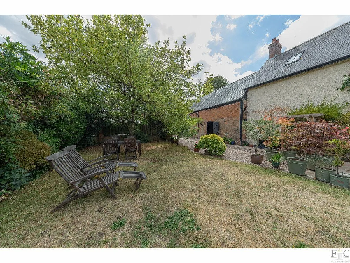 Main Street, Bruntingthorpe, LE17, photo 38