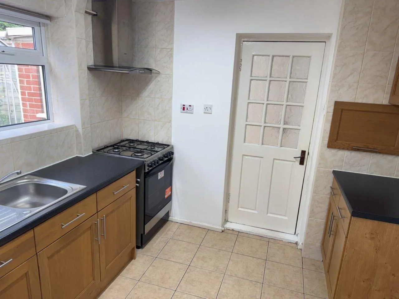 Huntingdon Road, Intake, DN2, photo 7