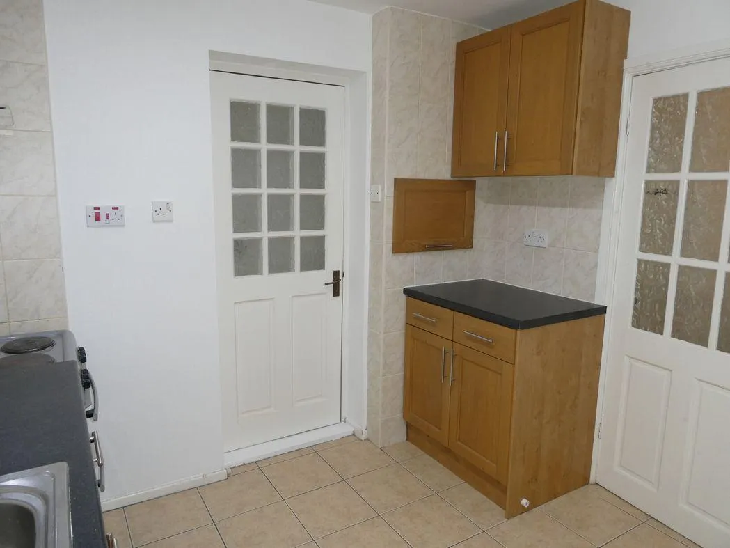 Huntingdon Road, Intake, DN2, photo 9