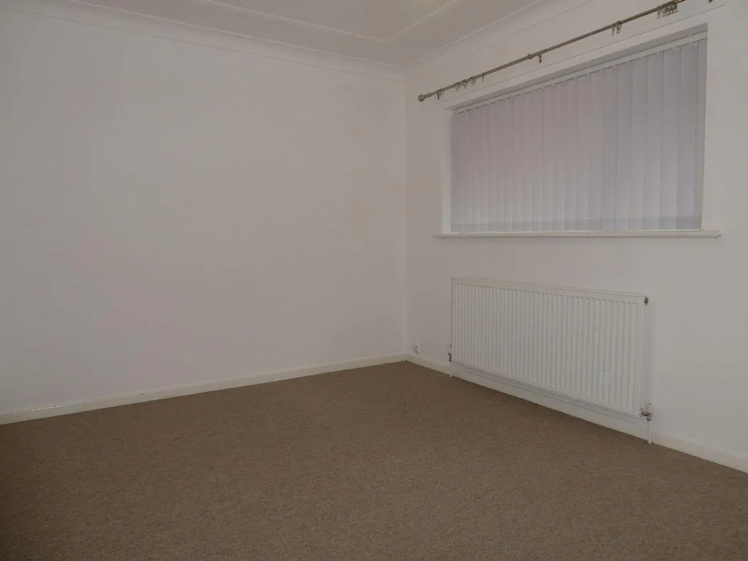 Huntingdon Road, Intake, DN2, photo 15