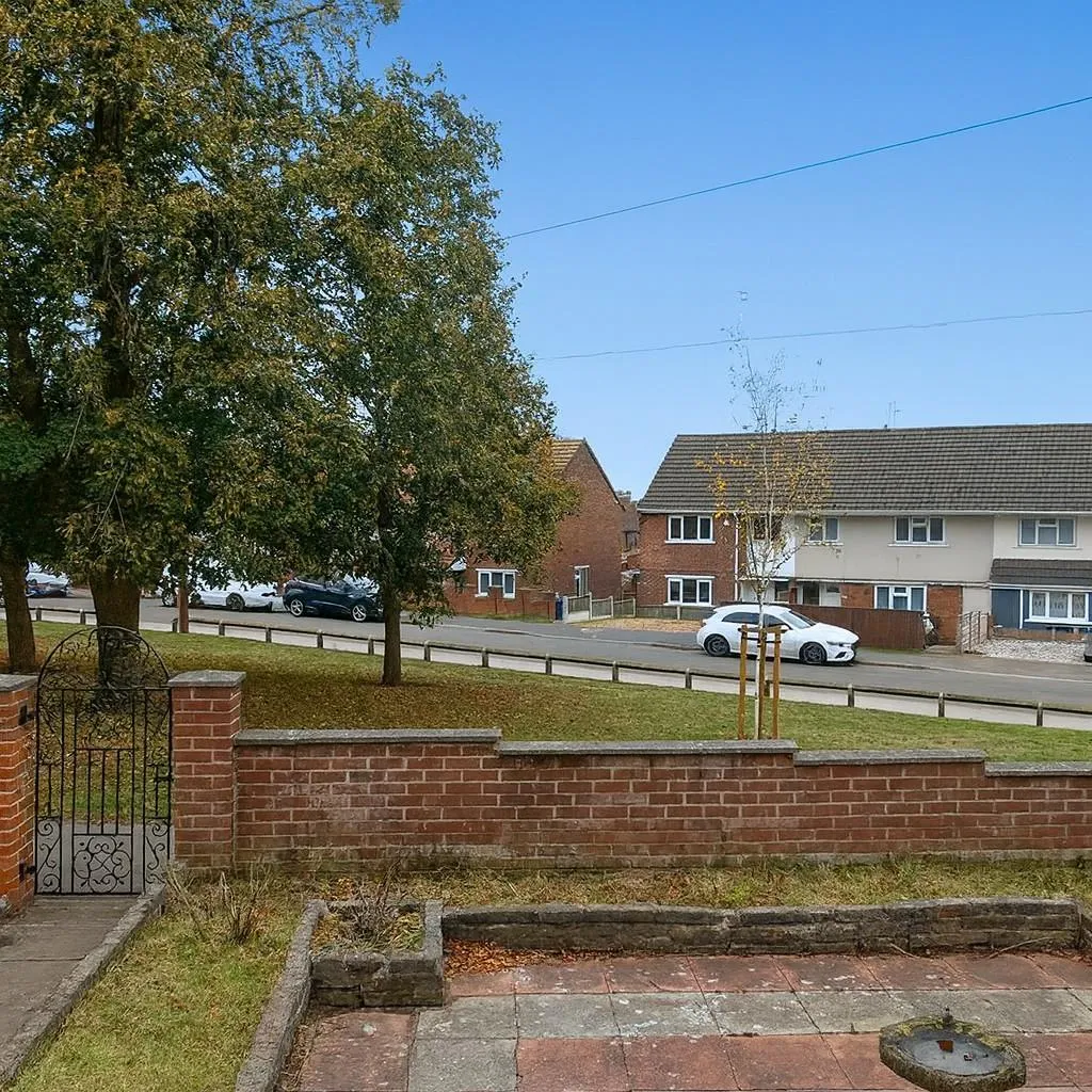 Huntingdon Road, Intake, DN2, photo 23