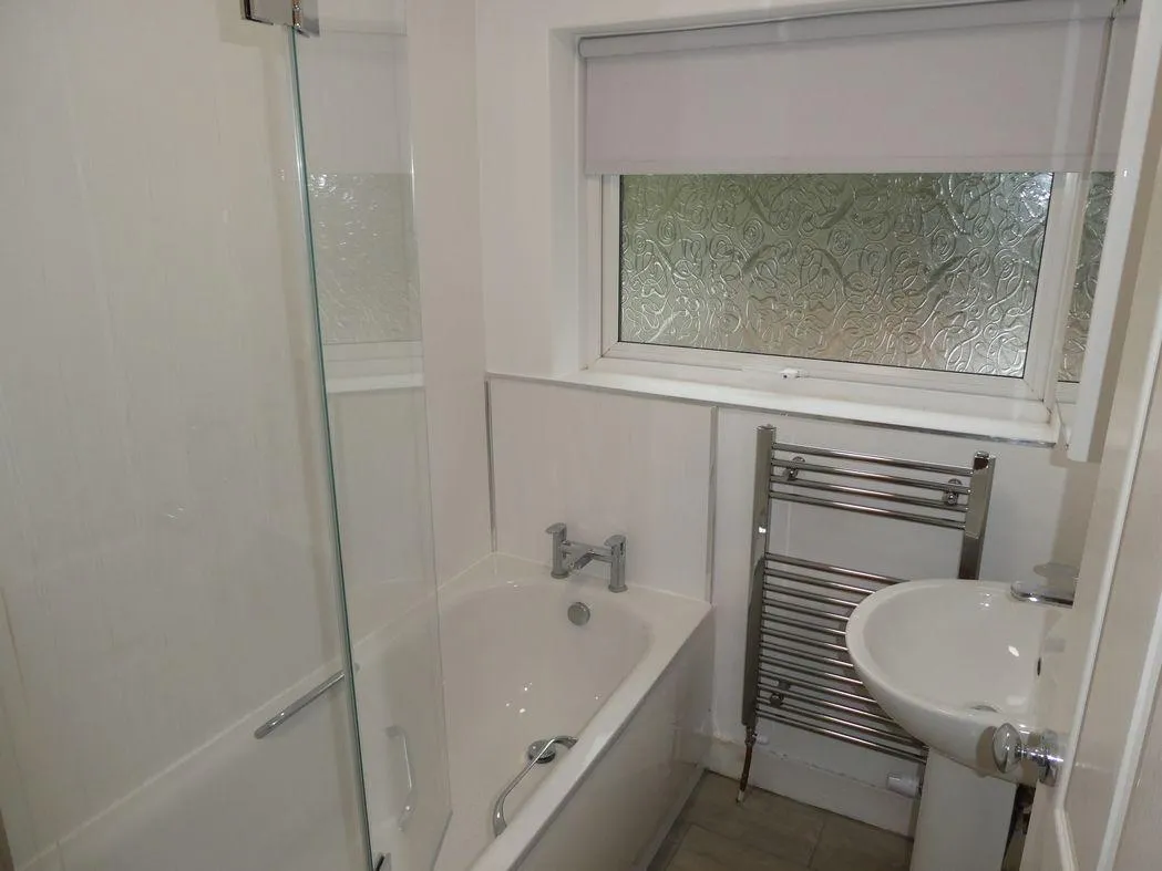 Huntingdon Road, Intake, DN2, photo 17