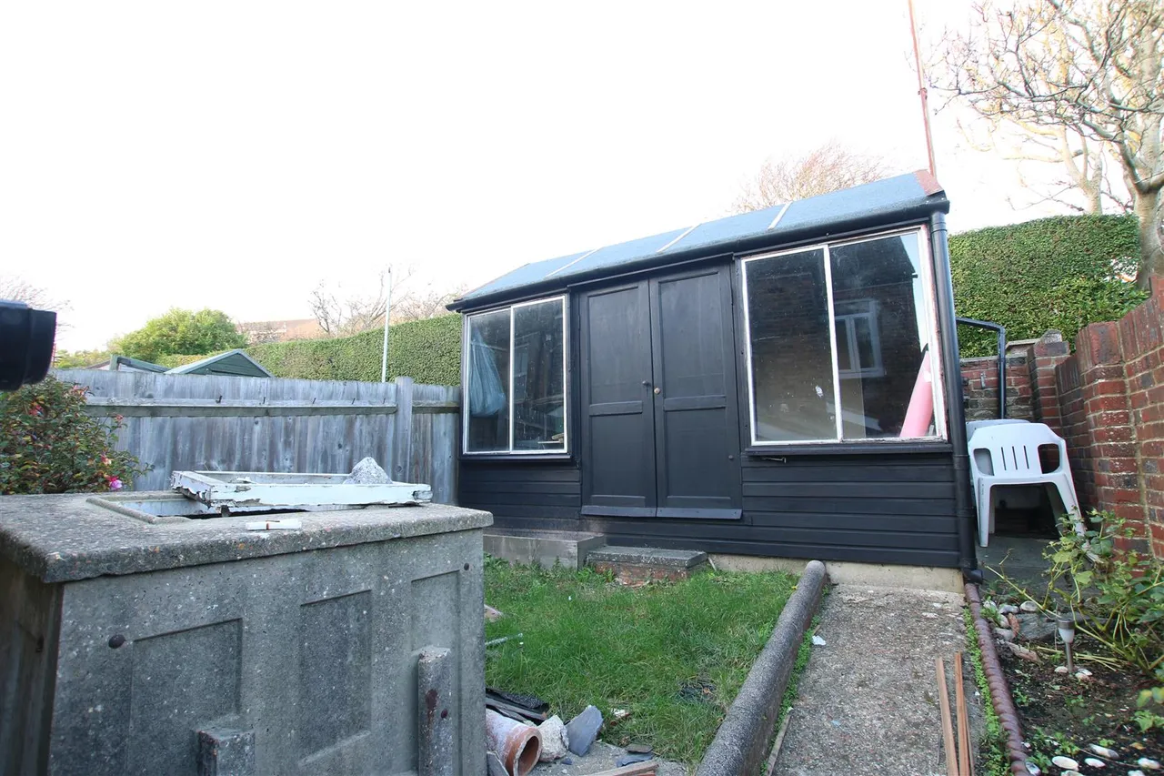 Gibbon Road, Newhaven, photo 10