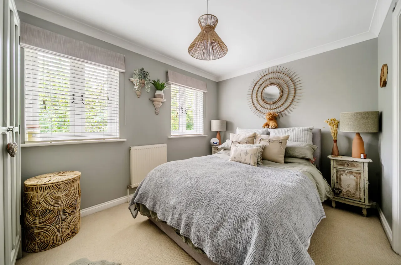 Guildford Road, Normandy, GU3, photo 6