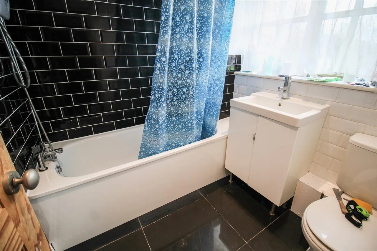 Coalport Close, Church Langley, CM17, photo 5