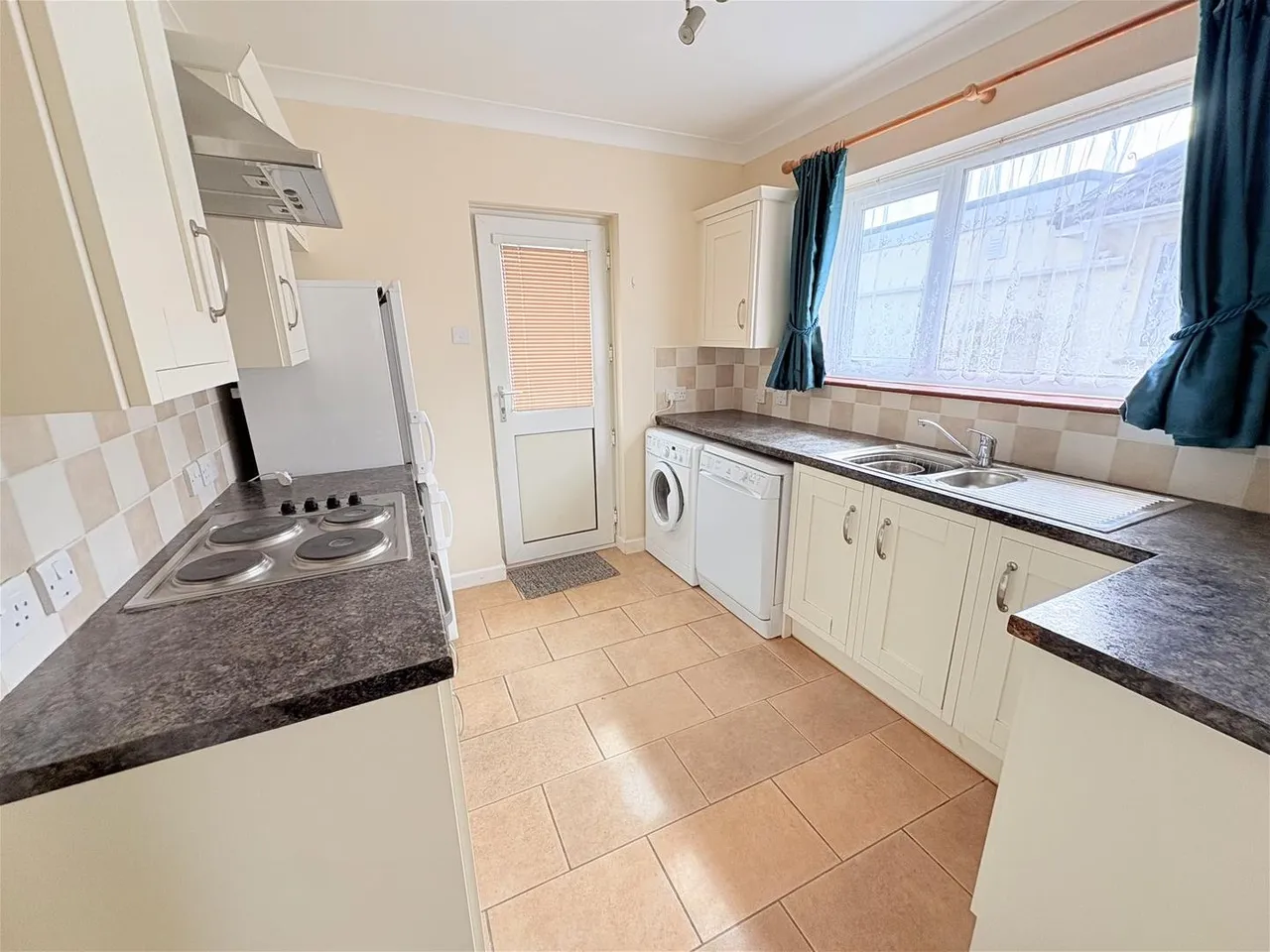 Mayfield Close, Stubbington, Fareham, photo 11