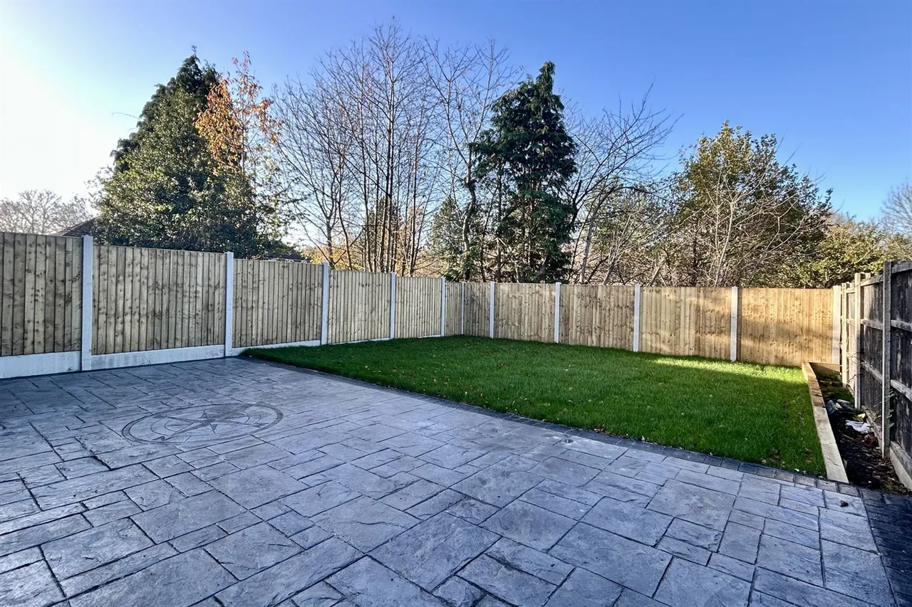 Bruntwood Lane, Cheadle, photo 17