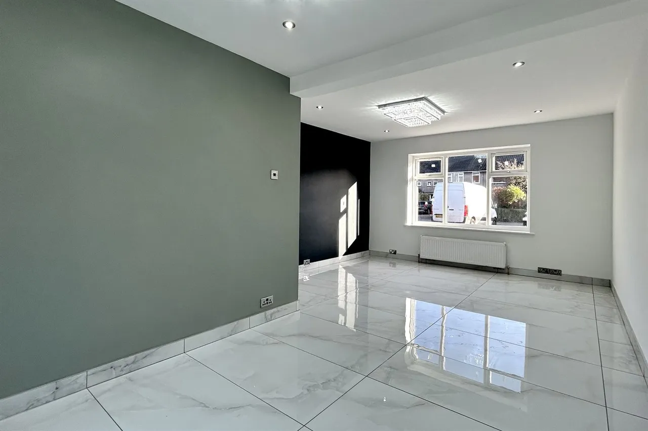 Bruntwood Lane, Cheadle, photo 4