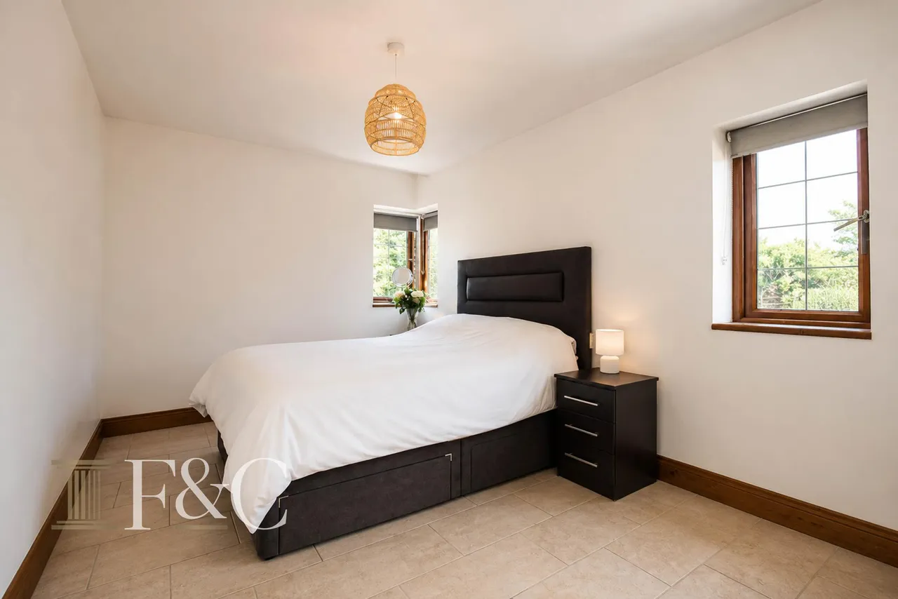St Leonards Road, Nazeing, photo 30