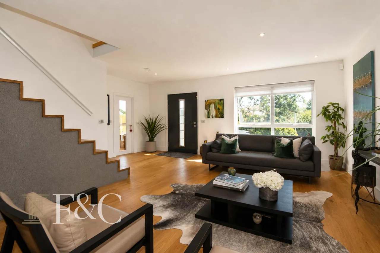 St Leonards Road, Nazeing, photo 4