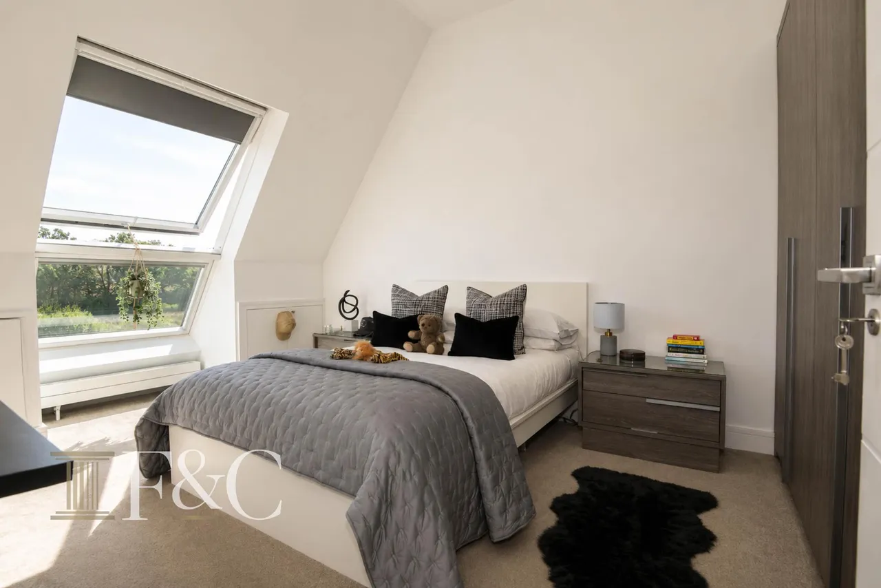 St Leonards Road, Nazeing, photo 21