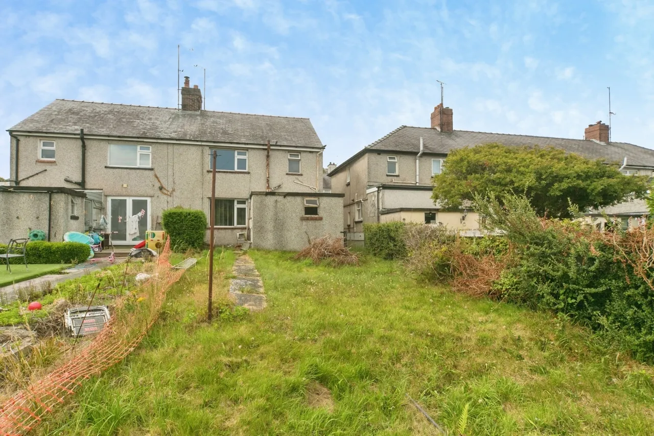 Cil Coed, Bangor, LL57, photo 2