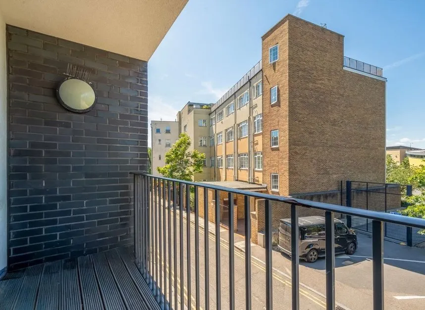 Furrow Lane, Homerton, E9, photo 6
