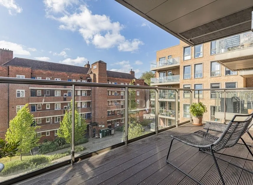 Frampton Park Road, London, E9, photo 4