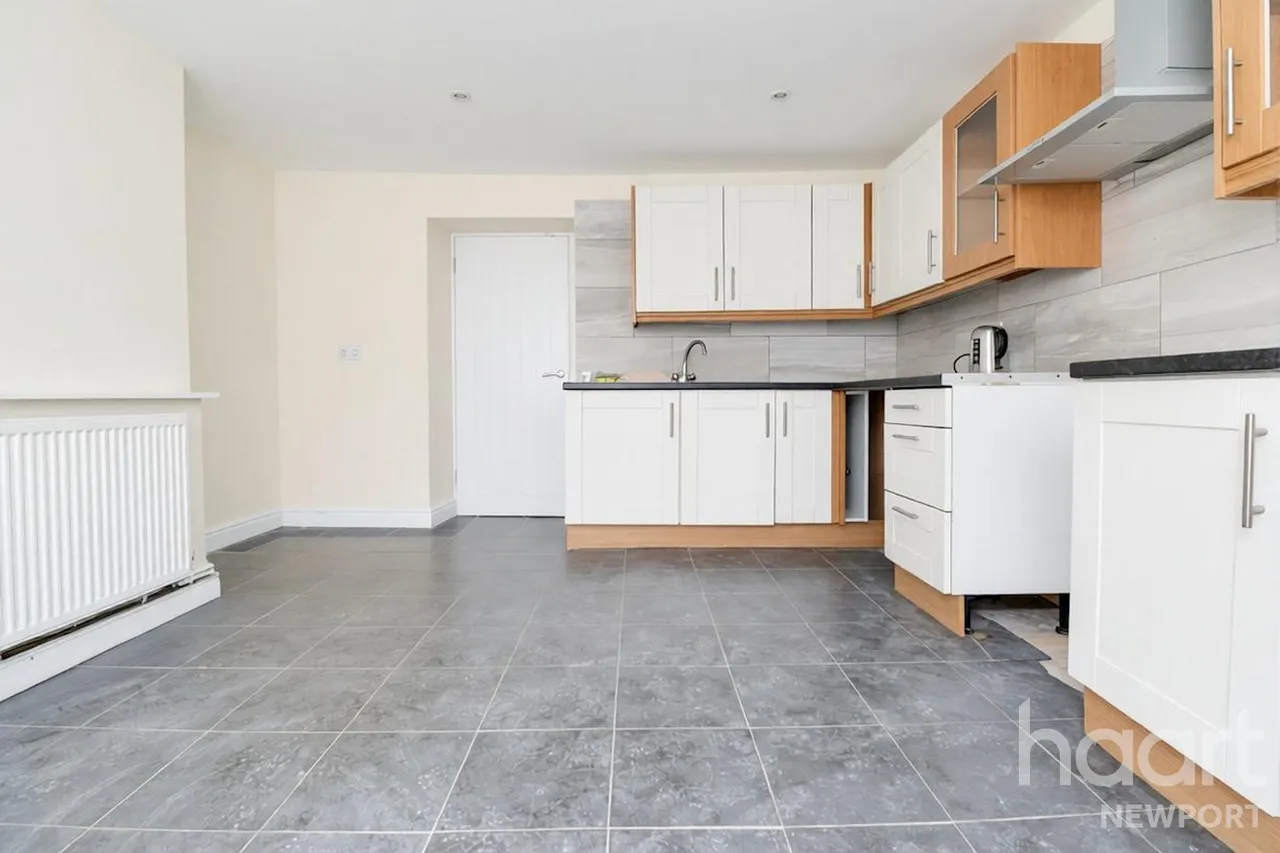 Snatchwood road, NP4, photo 4
