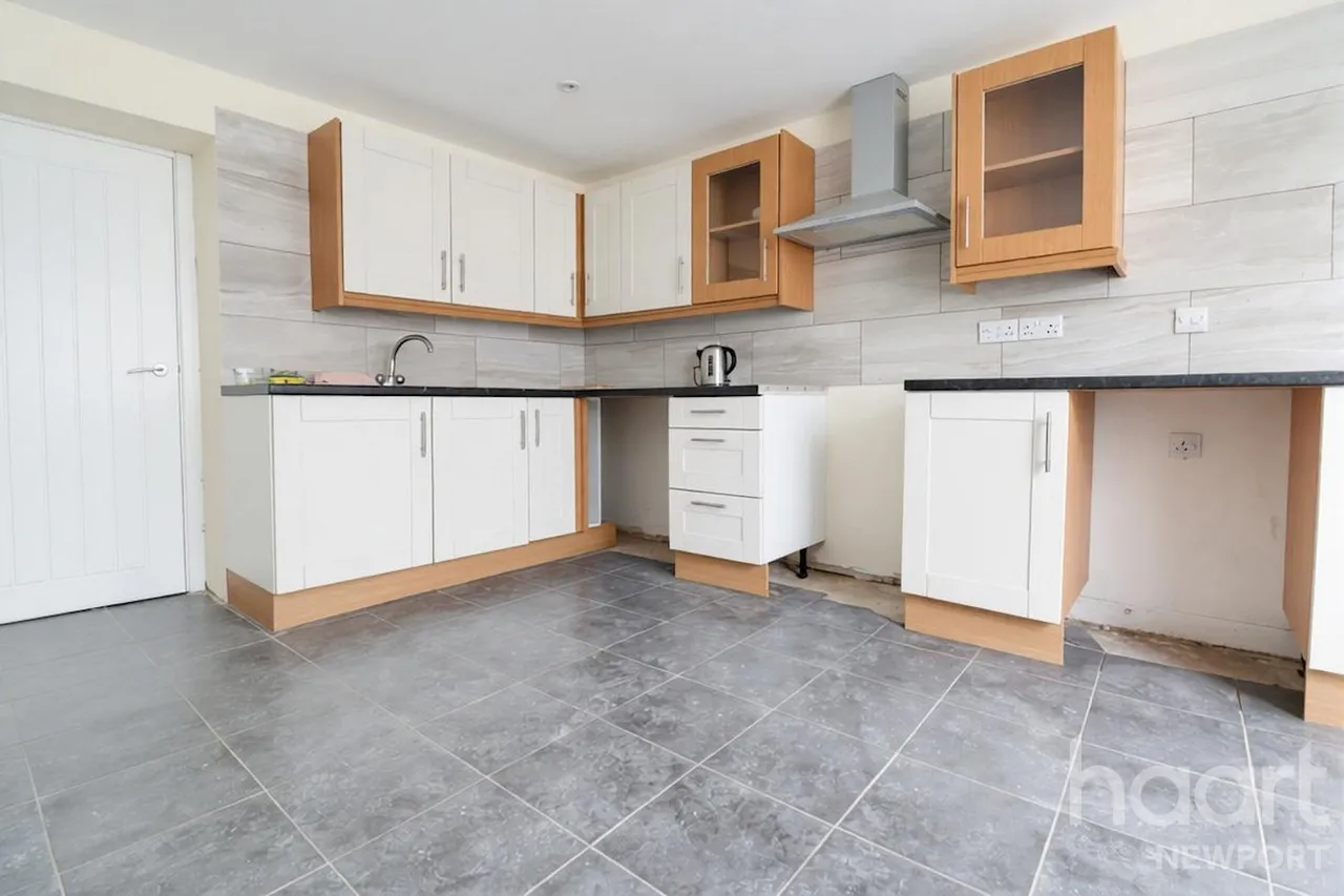 Snatchwood road, NP4, photo 5