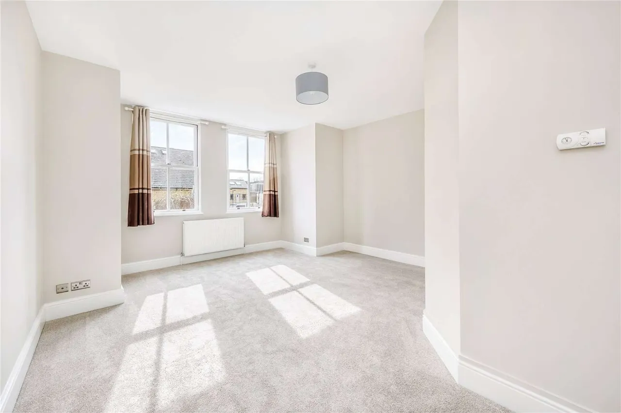 2 bed flat to rent — Steele Road, London, W4 5AD
