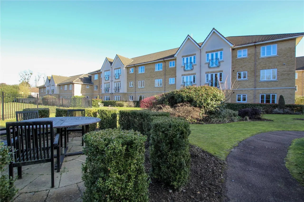 2 bed flat for sale — Kay Hitch Way, Histon, Cambridge