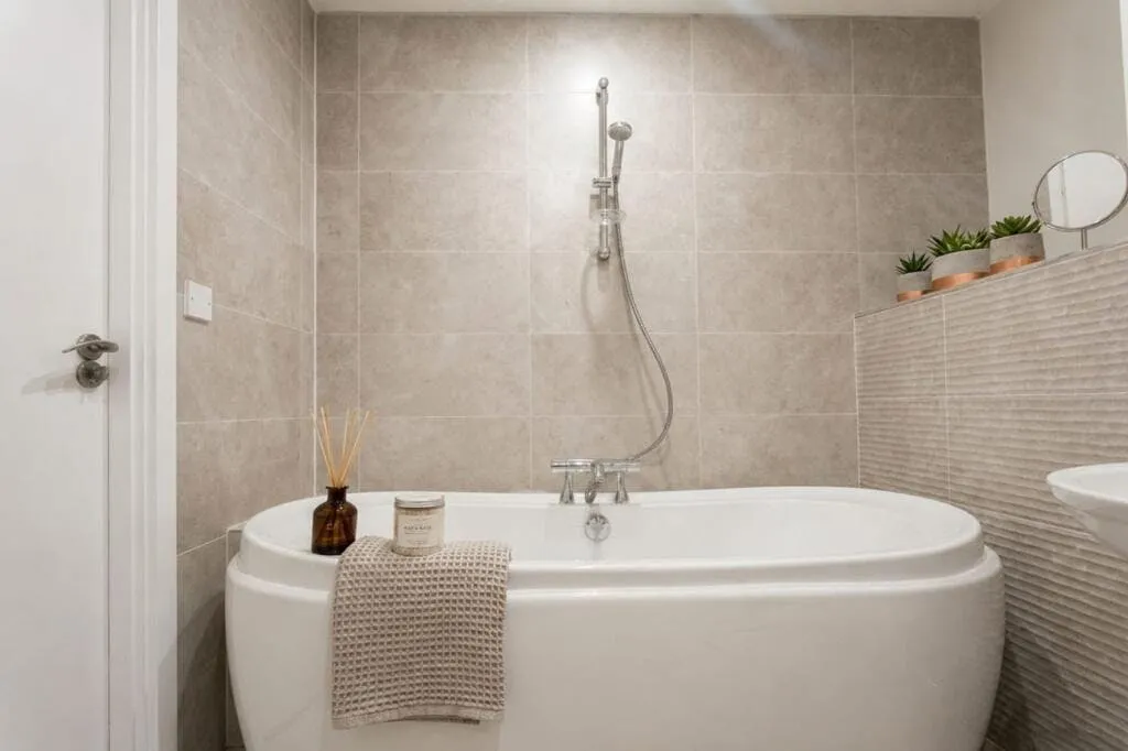 2 bed flat for sale, Leftbank, Manchester, M3