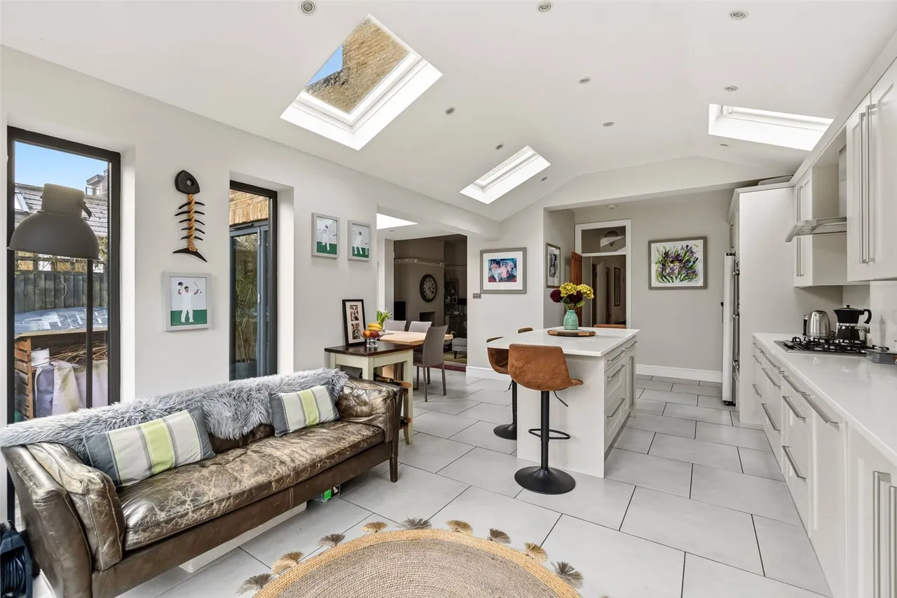 Gloucester Road, Hampton, TW12 2UJ, photo 5